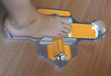 �O������E��������̋���