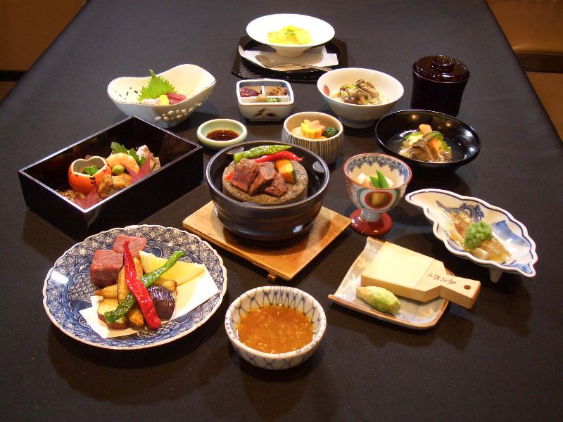 たん熊二子玉川店のランチメニュー三船/国産牛