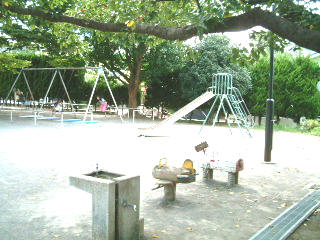 権蔵橋公園